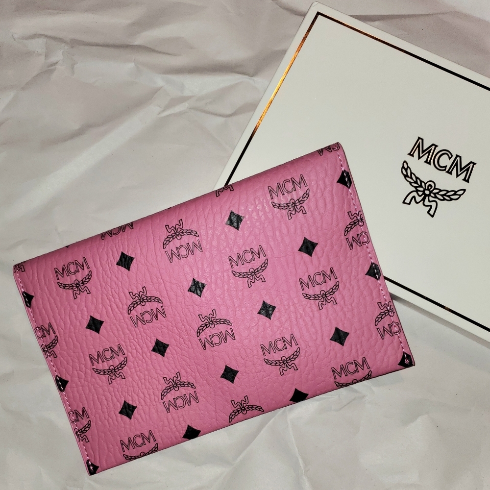 MCM Visetos Envelope Clutch, Plus Bonus Items - Picture 5 of 12